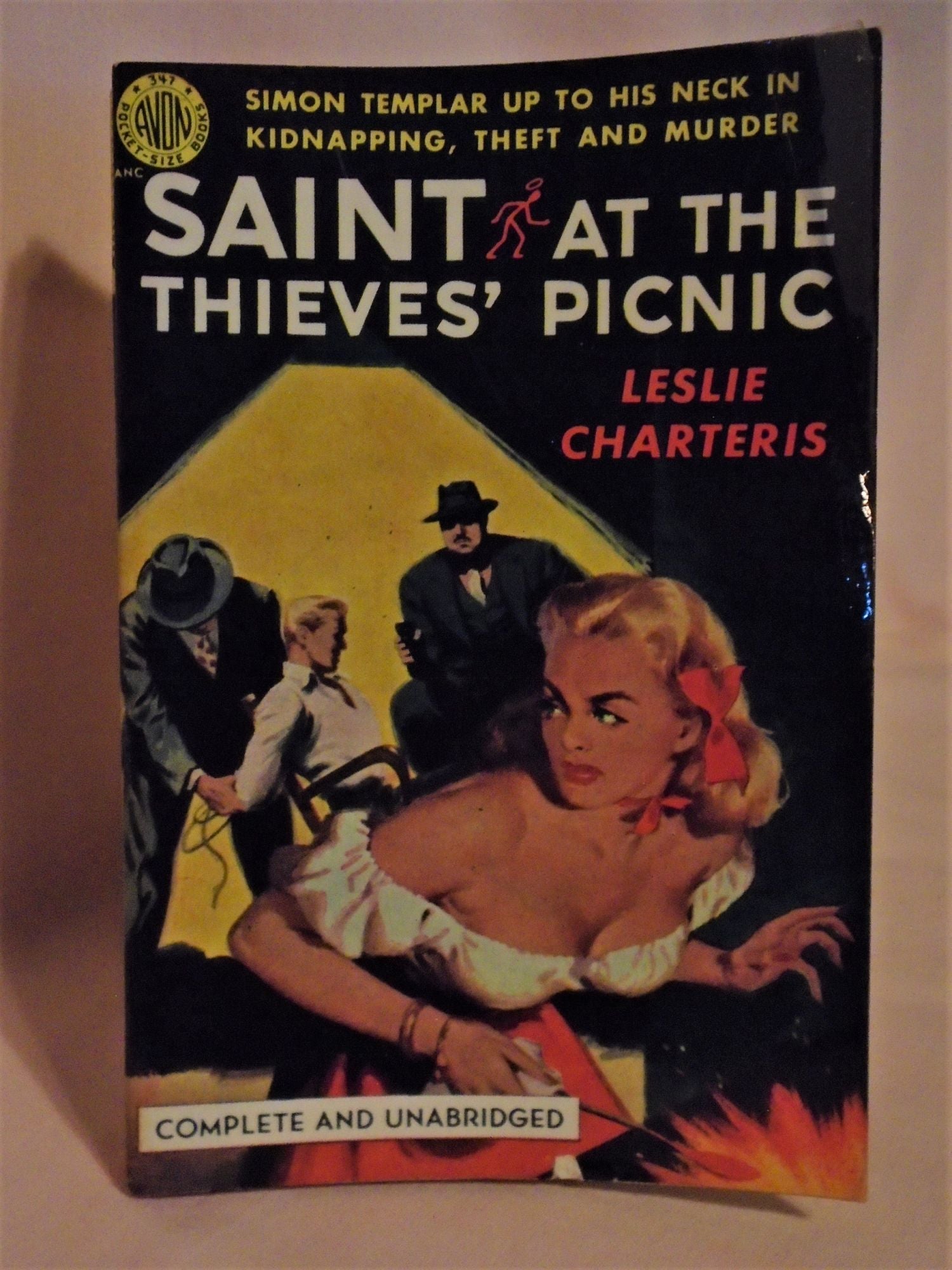 THIEVES'　PICNIC　printing　First　SAINT　THE　Leslie　edition,　THE　AT　paperback　Charteris　first